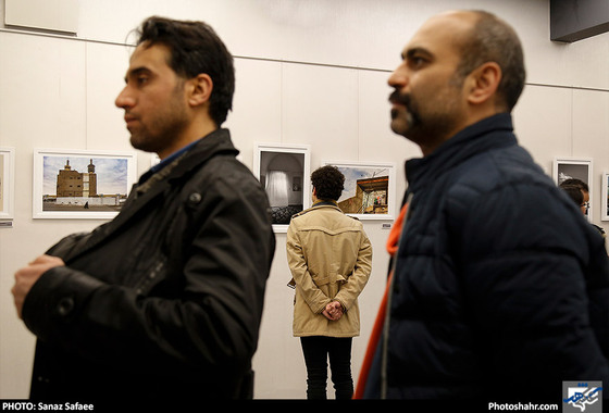 نمایشگاه گروهی عکس "خیابان" عکس: ساناز صفایی /شهرآرا  