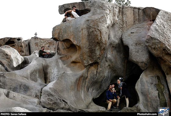 مسافران نوروزی در بوستان کوهسنگی / عکس: ساناز صفایی / شهرآرا