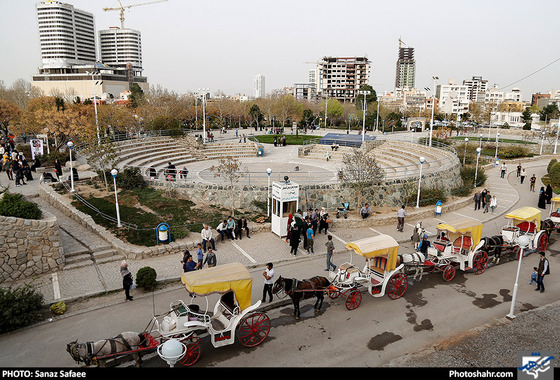 مسافران نوروزی در بوستان کوهسنگی / عکس: ساناز صفایی / شهرآرا