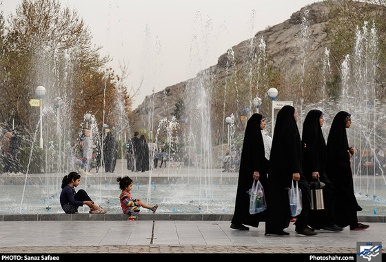 مسافران نوروزی در بوستان کوهسنگی / عکس: ساناز صفایی / شهرآرا