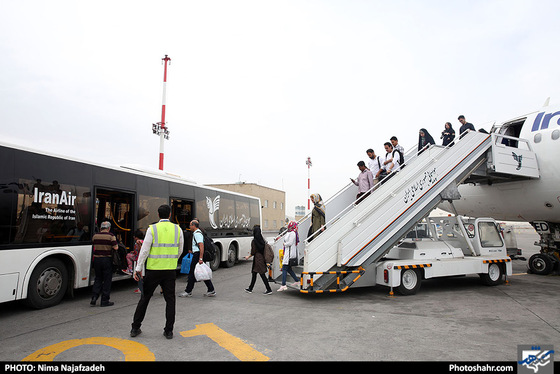مسافران نوروزی در فرودگاه مشهد / عکس: نیما نجف زاده / شهرآرا
