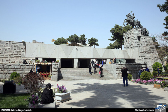 آرامگاه نادرشاه افشار / عکس: نیما نجف زاده / شهرآرا