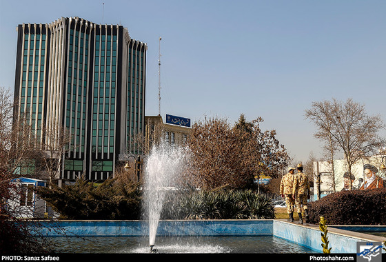 به دلیل حضور پادگان ارتش در محله عدل خمینی همیشه شاهد رفت و آمد نظامیان در این محله هستیم / عکس: سانازصفائی / شهرآرا