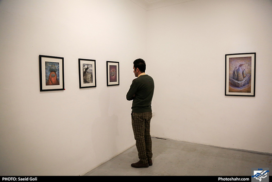نمایشگاه نقاشی های رضاجنگی با موضوع "پرندگی" درگالری آرتین/ عکس: سعید گلی / شهرآرا