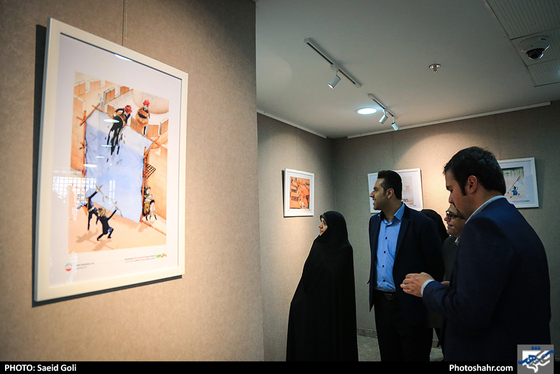  افتتاح نمایشگاه آثار منتخب نخستین جشنواره جهانی کاریکاتور جامعه ایمن / عکس: سعیدگلی / شهرآرا