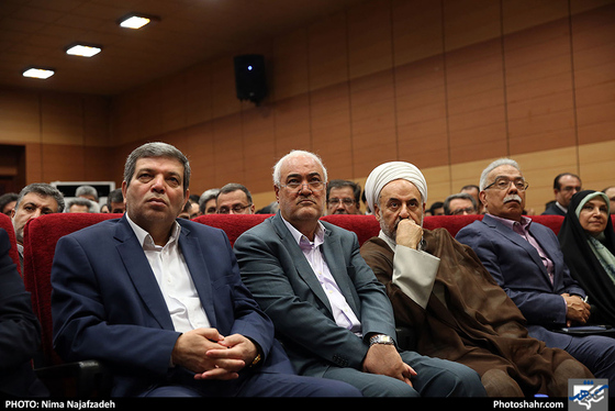 تقدیر از کارگران و واحدهای نمونه استان / عکس: نیما نجف زاده / شهرآرا