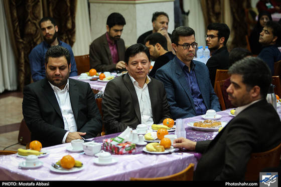 نشست هم اندیشی دبیران سازمان های مردم نهاد جوانان و اعضا شورای شهر با حضور دکتر احمدی معاون وزیر ورزش و جوانان/ عکس: مصطفی عباسی/ شهرآرا