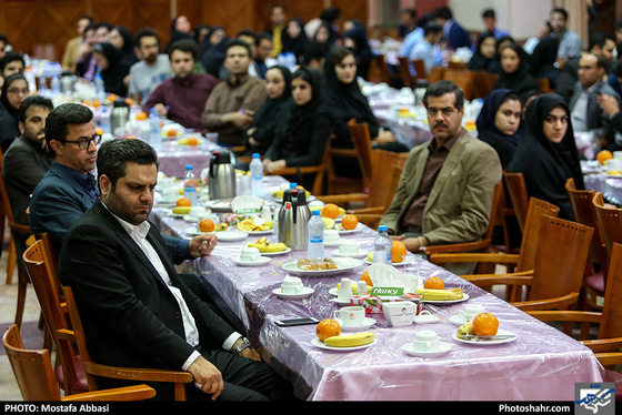 نشست هم اندیشی دبیران سازمان های مردم نهاد جوانان و اعضا شورای شهر با حضور دکتر احمدی معاون وزیر ورزش و جوانان/ عکس: مصطفی عباسی/ شهرآرا