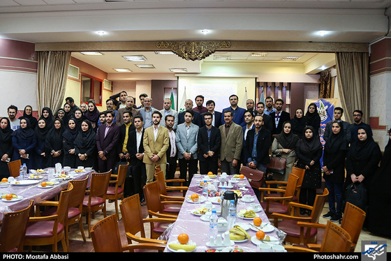 نشست هم اندیشی دبیران سازمان های مردم نهاد جوانان و اعضا شورای شهر با حضور دکتر احمدی معاون وزیر ورزش و جوانان/ عکس: مصطفی عباسی/ شهرآرا