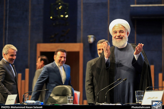 جلسه شورای اداری و افتتاح پروژه های اقتصادی و زیربنایی با حضور رئیس جمهور / عکس: محمدحسن صلواتی / شهرآرا