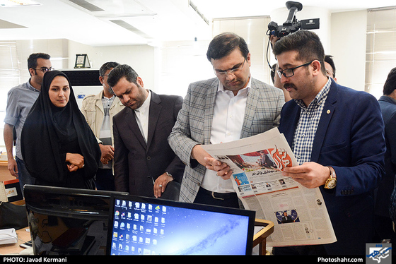 بازدید احسان اصولی عضو شورای شهر از روزنامه شهرآرا / عکس: جواد کرمانی / شهرآرا