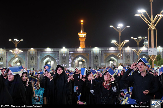 مراسم شب بیست‌ویکم ماه مبارک رمضان در حرم امام رضا (ع) / عکس: محمدحسن صلواتی / شهرآرا