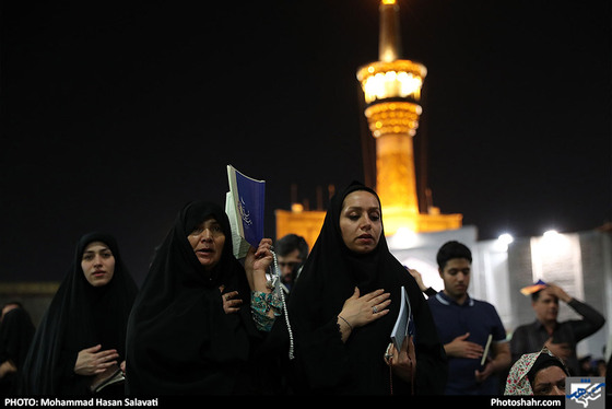 مراسم شب بیست‌ویکم ماه مبارک رمضان در حرم امام رضا (ع) / عکس: محمدحسن صلواتی / شهرآرا