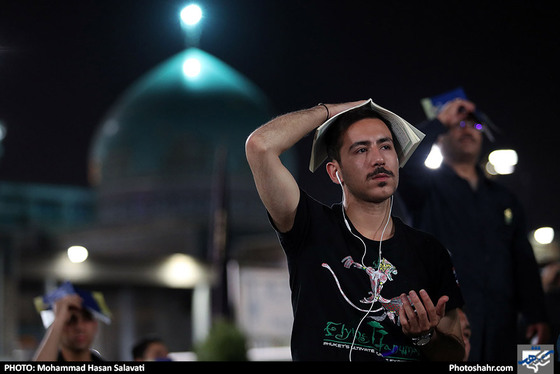 مراسم شب بیست‌ویکم ماه مبارک رمضان در حرم امام رضا (ع) / عکس: محمدحسن صلواتی / شهرآرا