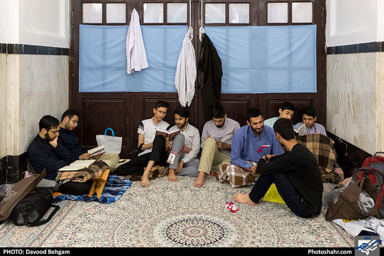 مراسم معنوی اعتکاف در حرم مطهر رضوی / عکس: داود بهگام / شهرآرا