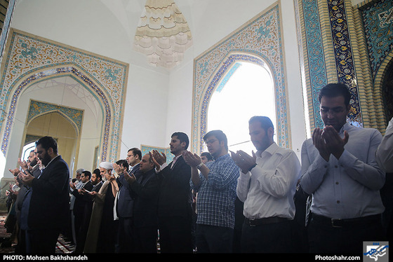 نماز عید فطر در حرم مطهر امام رضا (ع) / عکس: محسن بخشنده / شهرآرا