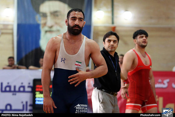 مسابقات لیگ کشتی دسته یک کشور / عکس: نیما نجف زاده /شهرآرا