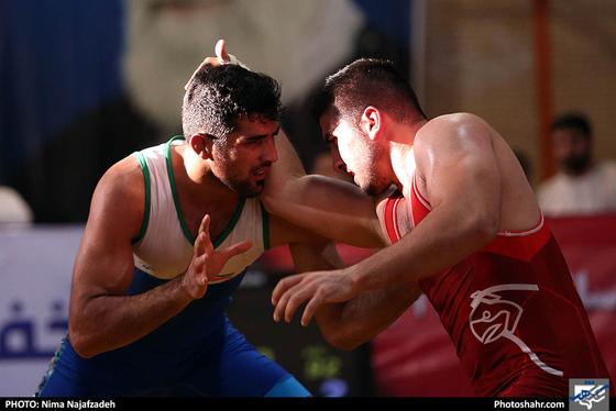مسابقات لیگ کشتی دسته یک کشور / عکس: نیما نجف زاده /شهرآرا