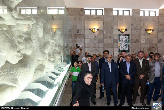 بازدید جمعی از مدیران رسانه های کشور از منطقه تاریخی توس / عکس: حسین شریعت / شهرآرا