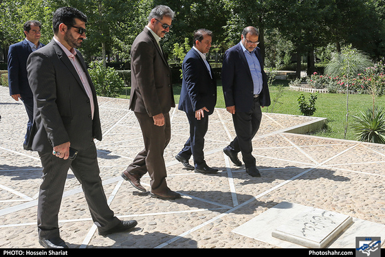 بازدید جمعی از مدیران رسانه های کشور از منطقه تاریخی توس / عکس: حسین شریعت / شهرآرا