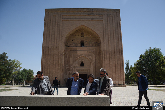 بازدید جمعی از مدیران رسانه های کشور از منطقه تاریخی توس / عکس: جواد کرمانی / شهرآرا