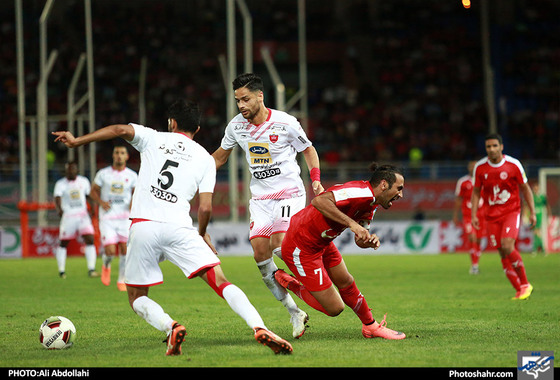 لیگ برتر فوتبال/مسابقه پدیده مشهد و پرسپولیس تهران 1/عکس: علی عبداللهی / شهرآرا