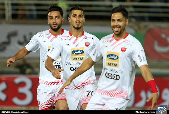 لیگ برتر فوتبال/مسابقه پدیده مشهد و پرسپولیس تهران 1/عکس: مصطفی عباسی / شهرآرا