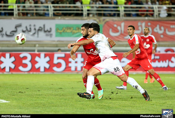 لیگ برتر فوتبال/مسابقه پدیده مشهد و پرسپولیس تهران 1/عکس: مصطفی عباسی / شهرآرا