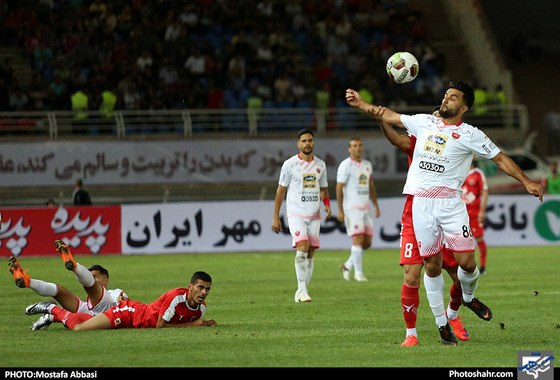 لیگ برتر فوتبال/مسابقه پدیده مشهد و پرسپولیس تهران 1/عکس: مصطفی عباسی / شهرآرا