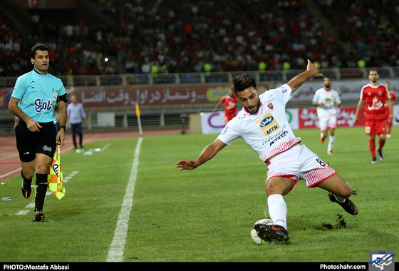 لیگ برتر فوتبال/مسابقه پدیده مشهد و پرسپولیس تهران 1/عکس: مصطفی عباسی / شهرآرا