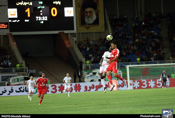 لیگ برتر فوتبال/مسابقه پدیده مشهد و پرسپولیس تهران 1/عکس: مصطفی عباسی / شهرآرا