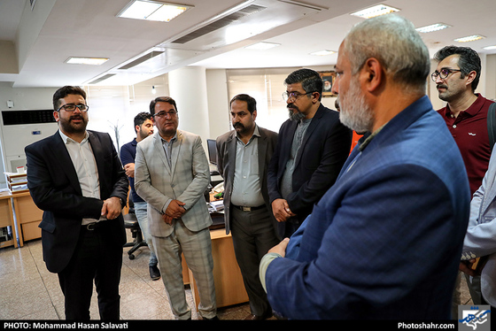 بازدید سردبیران روزنامه ها ومسئولان خبرگزاری های سراسر کشور از روزنامه شهرآرا / عکس: محمد حسن صلواتی / شهرآرا