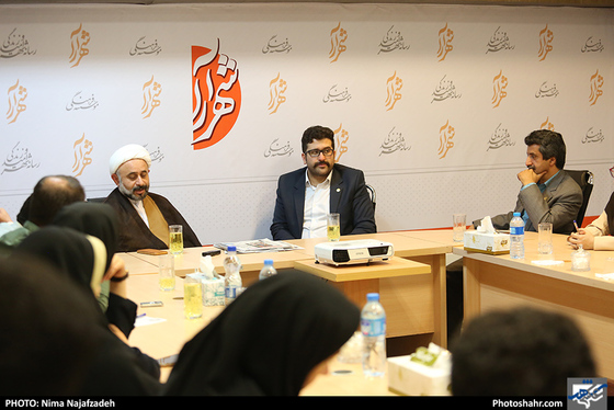 بازدید جمعی از مسئولین شهری از روزنامه شهرآرا به مناسبت روز خبرنگار / عکس: نیما نجف زاده / شهرآرا
