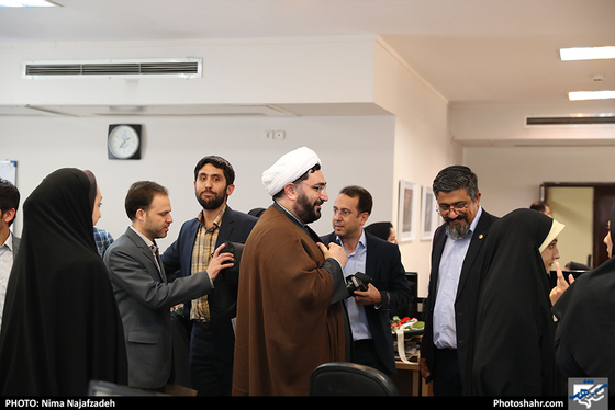 بازدید جمعی از مسئولین شهری از روزنامه شهرآرا به مناسبت روز خبرنگار / عکس: نیما نجف زاده / شهرآرا