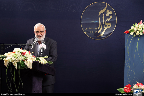 بازدید جمعی از مسئولان از روزنامه شهرآرا در روز خبرنگار / عکس: حسین شریعت / شهرآرا