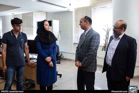 بازدید جمعی از مسئولین شهری از روزنامه شهرآرا به مناسبت روز خبرنگار- 4 / شهرآرا