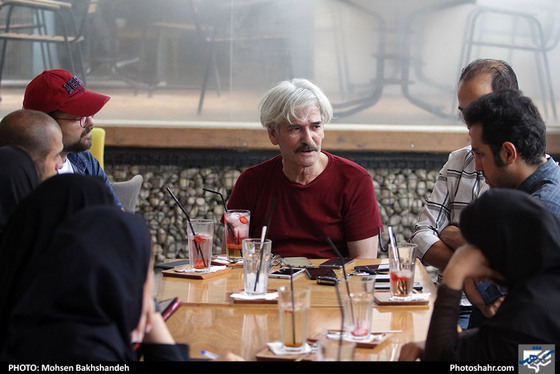 نشست خبری عوامل تئاتر دریاچه قو