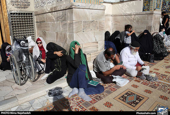مراسم دعای عرفه درحرم مطهر رضوی / عکس: نیما نجف زاده / شهرآرا