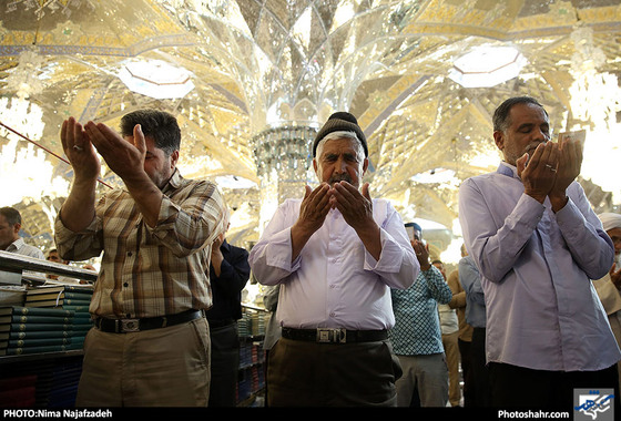 نماز عید قربان در حرم مطهر رضوی‎ / عکس: نیما نجف زاده / شهرآرا