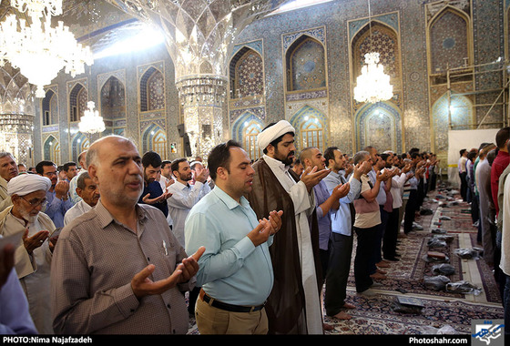نماز عید قربان در حرم مطهر رضوی‎ / عکس: نیما نجف زاده / شهرآرا