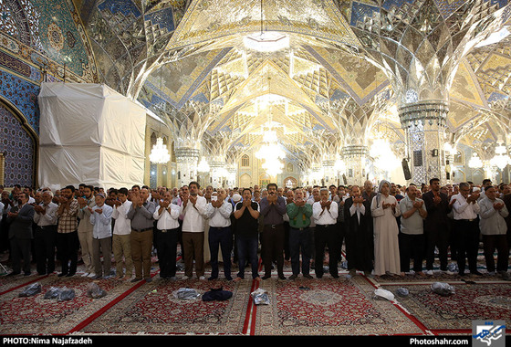 نماز عید قربان در حرم مطهر رضوی‎ / عکس: نیما نجف زاده / شهرآرا