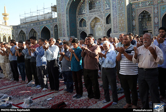 نماز عید قربان در حرم مطهر رضوی‎ / عکس: نیما نجف زاده / شهرآرا