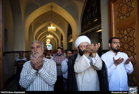 نماز عید قربان در حرم مطهر رضوی‎ / عکس: نیما نجف زاده / شهرآرا