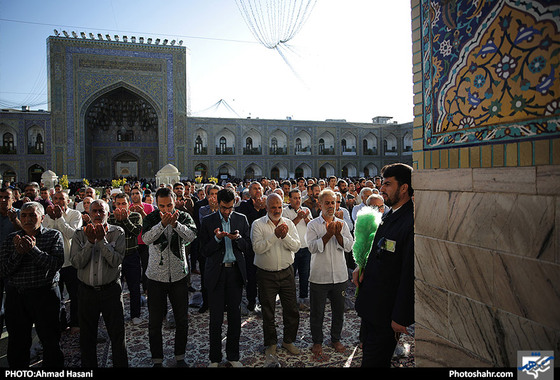 نماز عید قربان در حرم مطهر رضوی‎ / عکس: احمدحسنی / شهرآرا