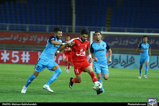 لیگ برتر فوتبال/ مسابقه پدیده مشهد و پیکان تهران / عکس: محسن بخشنده / شهرآرا