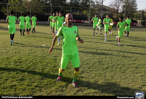 تمرین تیم مشکی پوشان / عکس: محسن بخشنده / شهرآرا 