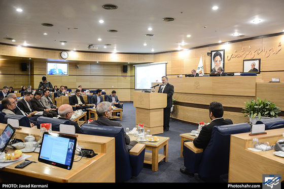 سی و چهارمین جلسه صحن علنی شورای اسلامی شهر مشهد / عکس: جواد کرمانی / شهرآرا