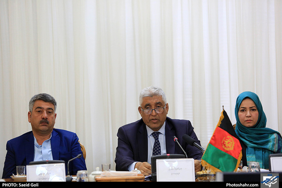 نشست مدیران و فعالان اقتصادی استان با والی هرات / عکس: سعید گلی / شهرآرا