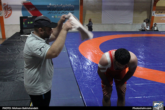 لیگ برتر کشتی فرنگی/مسابقه شهرما مشهد و رعد پدافند البرز‎