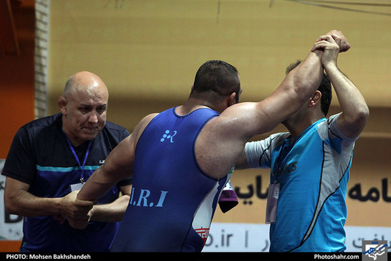 لیگ برتر کشتی فرنگی/مسابقه شهرما مشهد و رعد پدافند البرز‎